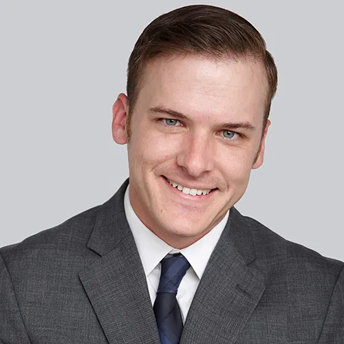 matthew snider mba headshot